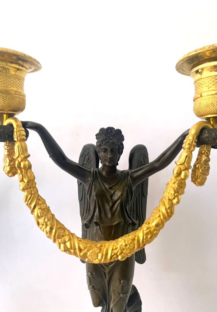 Coppia di candelabri  in bronzo dorato e patinato, epoca Impero