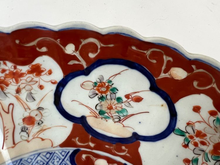 Paire de plats en porcelaine Imari, Japon, XIXe siècle