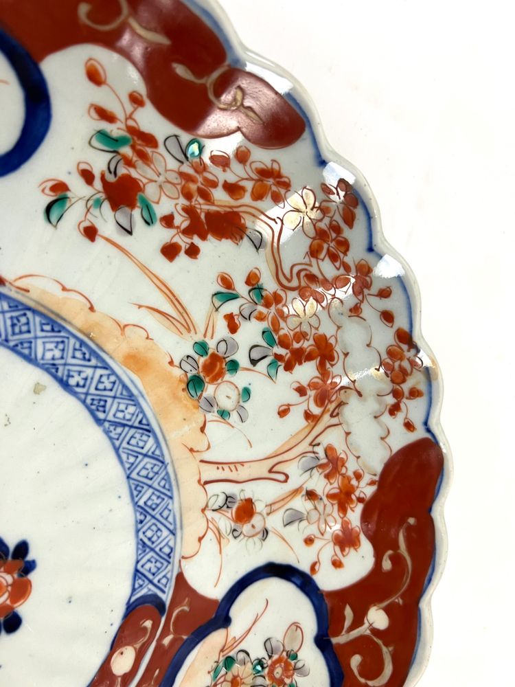 Paire de plats en porcelaine Imari, Japon, XIXe siècle